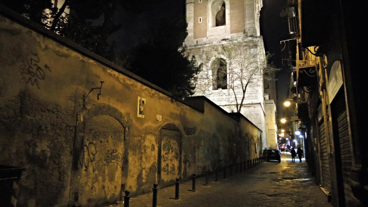 Апартаменты Regal Santa Chiara By Dimorra Неаполь Экстерьер фото
